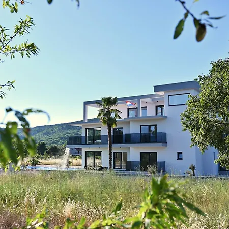 Βίλα Noel Imotski Makarska