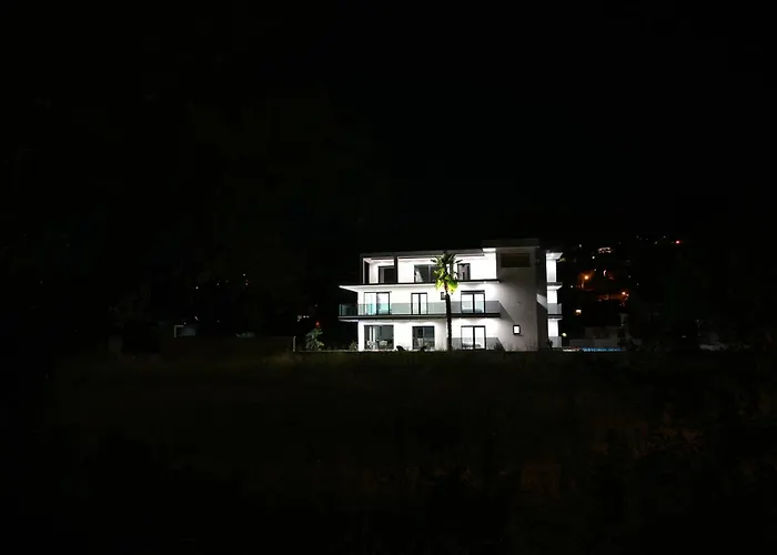 Noel Imotski Makarska فيلة Donji Proložac